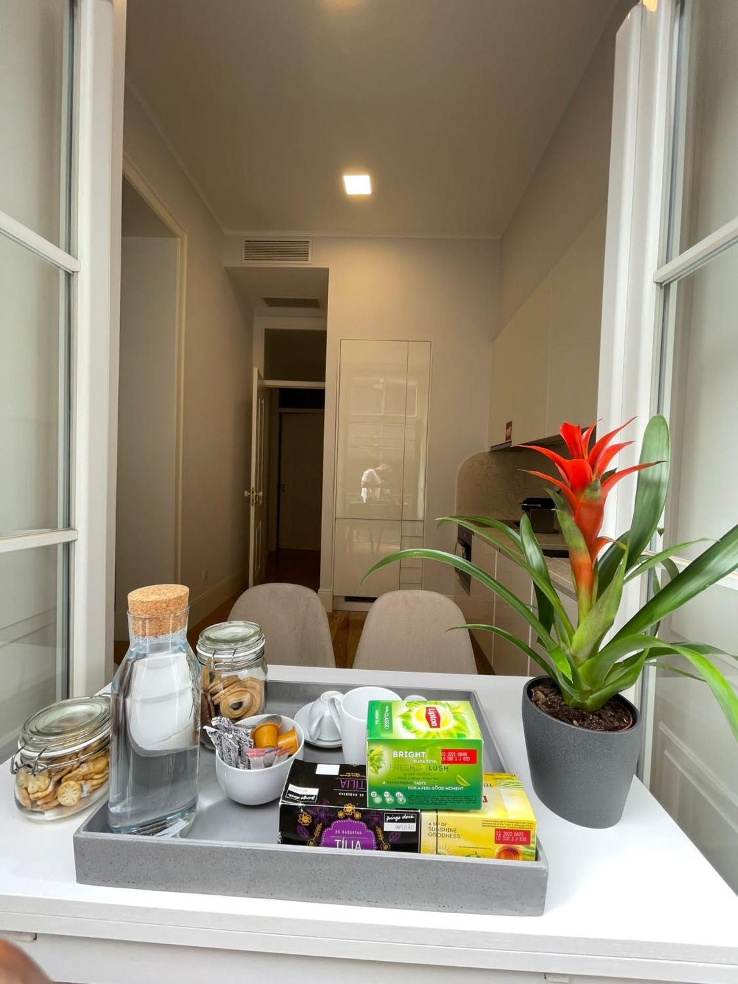 Privat bolig Quarto Grande Com Varanda, Wc Partilhado